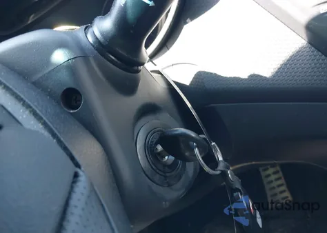 2016 Hyundai Veloster Turbo z USA, uszkodzony, nr VIN KMHTC6AE2GU251621